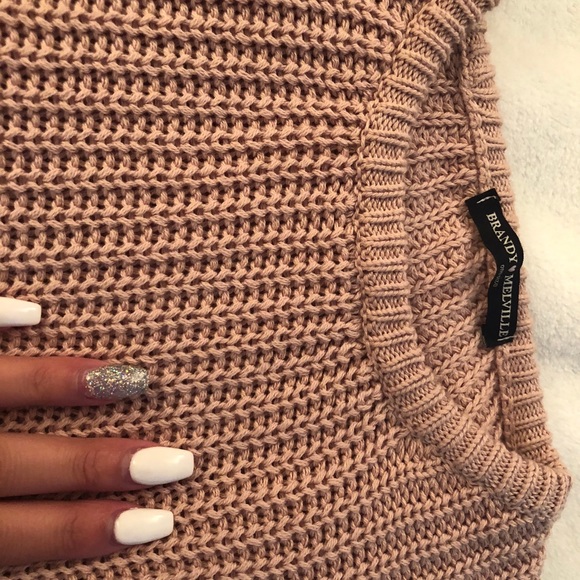 Brandy Melville sweater - Picture 3 of 3